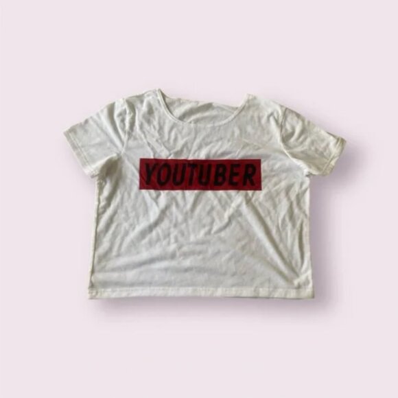 YouTuber Crop Top - Picture 1 of 2